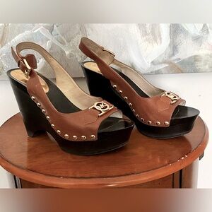 Michael Kors Charm Sling